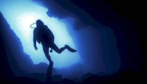 Nurkowanie w podwodnej jaskini