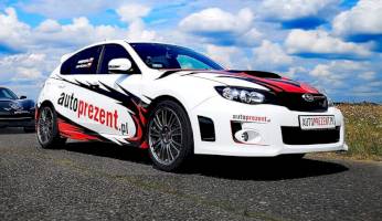 Jazda Subaru Impreza - kierowca